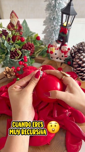 Así podrás restaurar las bolitas del árbol estropiadas #tips #navidad #decoraciones #ideas #ideascreativas #arbolnavidad | Tips de Lina