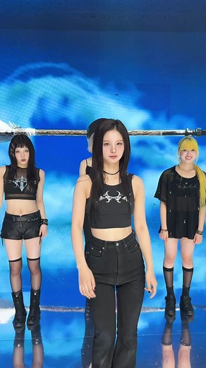 Embracing Our Strength: NMIXX 'See that' Line Distribution