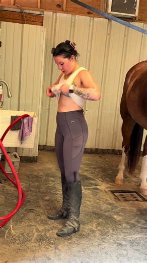 farmgirldis (@farmgirldis)’s videos with original sound - farmgirldis