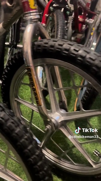 👀🔥🔥🔥📷 #bluemaxbmx #mongoosemotomag #classicbmx #bmxoldschool #rarefootage #cthebikeman #80sbmx #70sbmx #likeamovie #motomag #contentcreator #bmxrace #nostalgic #bmxracing