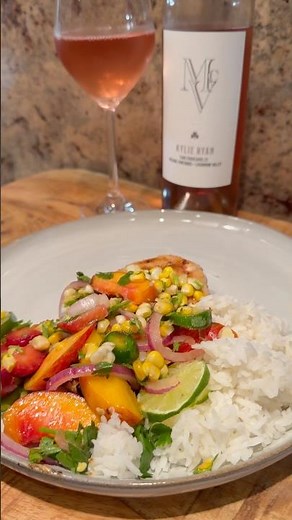 Summer Grilled Chicken with Peach, Strawberry & Corn Salsa🍑🍓🌽