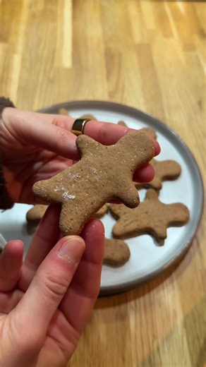 Healthy Gingerbread Men Cookies Recipe