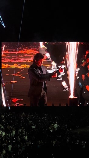 THALAPATHY's Grand Entrance: A Stadium Celebration
