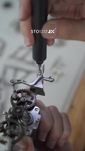 That little “click” when a piece snaps in — healing-Metal Manta Ray. #stodeer #mantaray #homedecor #mechanical #steampunk #giftideas #fyp #3dpuzzle #unboxing | stodeer.official