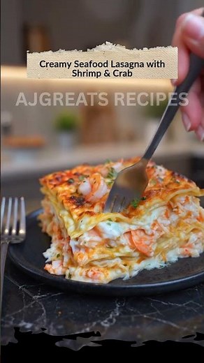 Creamy Seafood Lasagna with Shrimp and Crab