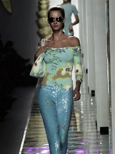 Gisele Bundchen for Blumarine Spring/Summer 2001