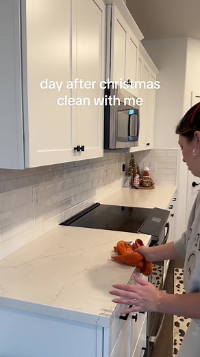 Post-Christmas Cleanup: A Realistic Deep Clean Day After Christmas