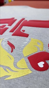 2.5K views · 21 reactions |  Puff Red & Gold PU  #rex #dino #love #puff #htv #viniltextil #3d #cricut #cricutprojects #scrapbooking #manualidades #emprendedor #jurasicpark | Color Gráfico Perú | Facebook