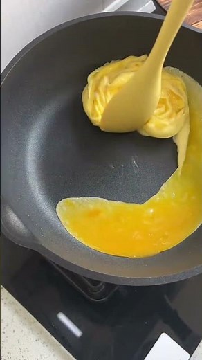 Easy Aesthetic Omelet Recipe 🍳 | Simple Healthy Breakfast in Minutes