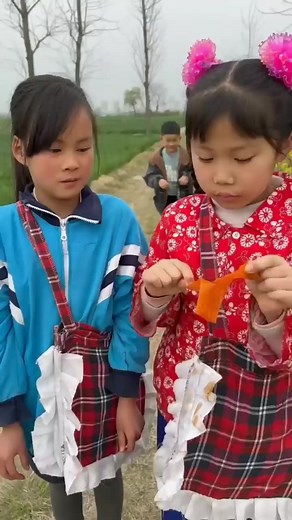 Which of these snacks did you eat when you were young #Childhood Memories #Nostalgic #Childhood | Zhi En