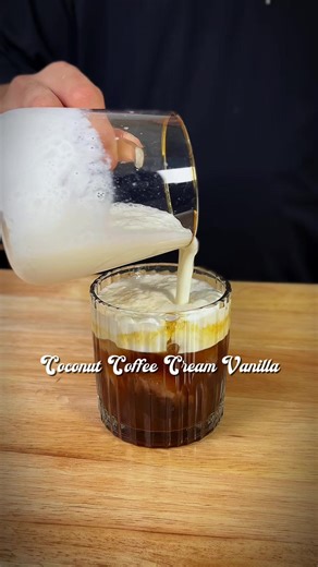 Delicious Coconut Coffee with Vanilla Cream Recipe