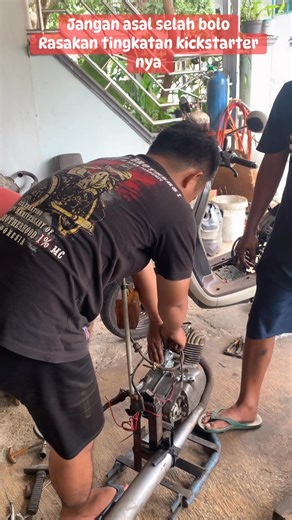 Di cari top nya baru di selah ada Tiga tingkatan baru di slah #zundapp #Moped #germany | Romy Setyo Pambudi
