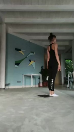 How a rhythmic gymnast opens their laptop... 😳 Soon we will watch Sofia Raffaeli in action along with some of the world's best gymnasts competing at #RHYWorlds2022. | Olympics