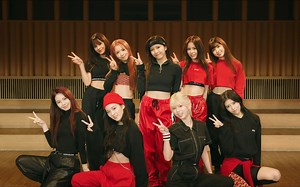 NiziU 「Chopstick」 舞蹈演出 Video