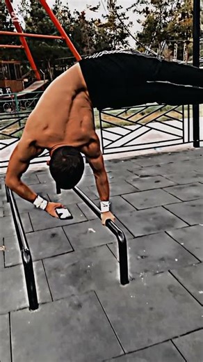 one arm handstand #motivation #aestheic #respect #wouldyoudare #sports #edit
