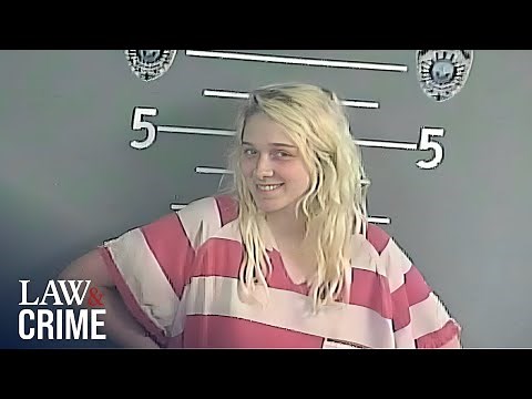 Mom Poses for Mugshot After Abandoning Kids: Police