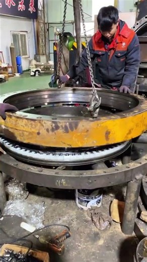 Tunnel Boring Machine Turntable Repair!
