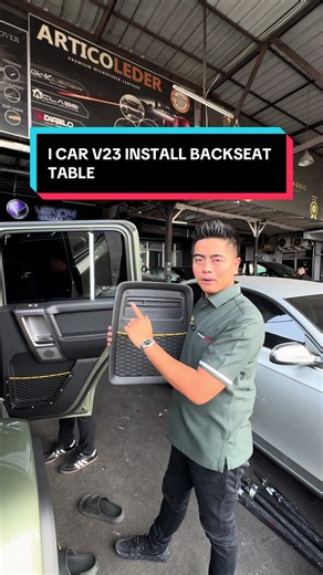i Car V23 install Backseat Table Universal. FITUR -wireless charging -cup holder -pocket -panel carbon -ambient light #icarv23