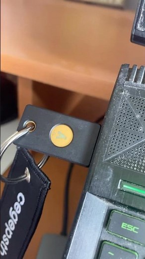 How to use a security key yubikey 5