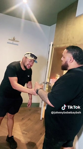 Tag a mate who can’t handle their drinks #fyp #bennysburgersbrah