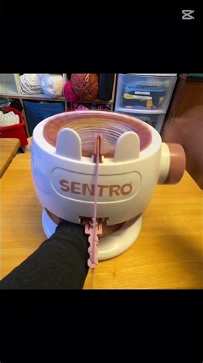 22 needle Sentro Knitting Machine