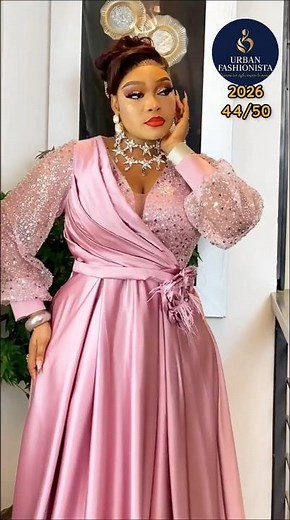Élégance absolue 💫 Robe satin avec détail floral – tendance 2026
