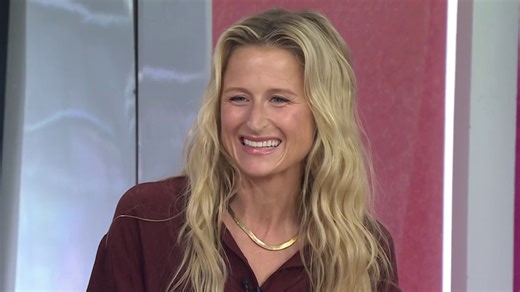 Mamie Gummer Talks New Series, ‘Heartburn’ with Meryl Streep