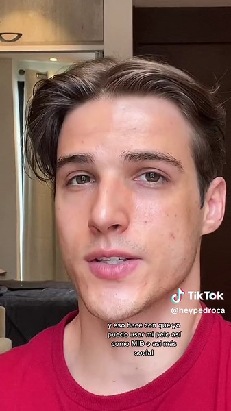 Replying to @axel COMO CORTAR EL PELO 😎🤷🏼‍♂️ #greenscreen #hairstyle #menhairstyle #midpart #hairtutorials