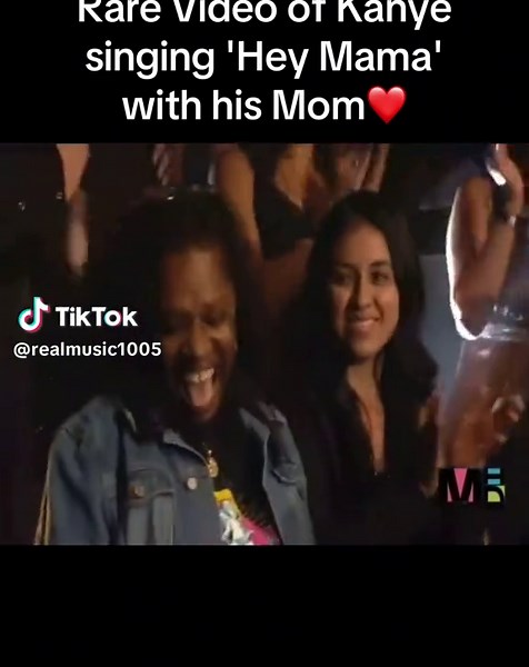Kanye West's 'Hey Mama' Performance with Donda West