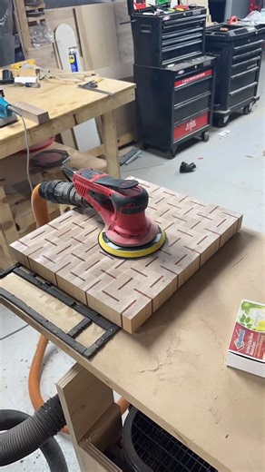 It’s very rare that sanding can be satisfying. But watching those flattening lines disappear via 80grit sand paper from @spetool_official was one of them. Now I just need to take it through the rest of the grits 😥 | Woodcraftbyriverfolk