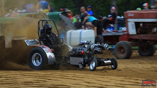 Twin Turbos find their way to the dirt pile!! #twinturbo #tractorpulling #gardentractorpulling | Pulling with Garden Tractors