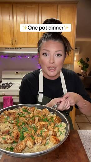 Easy One-Pot Dinner Recipe: Chicken Scampi with Garlic Parmesan Rice
