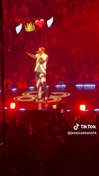 Experience Brandon Lake Live on The King of Hearts Tour