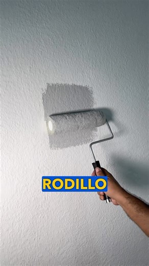 136K views · 14K reactions | Preparar el rodillo para una aplicación perfecta de pintura, es necesario mojar la felpa para hidratar, y con masking tape quitamos los residuos de felpa, así está lista la felpa del rodillo para recibir la pintura, yo uso felpa de alta densidad de @premierpaintroller_mex la mejor calidad #elcarpientero #rodilloparapintar #felpapararodillo #hackpainter #tipsdepintarcasas | El Carpientero | Facebook