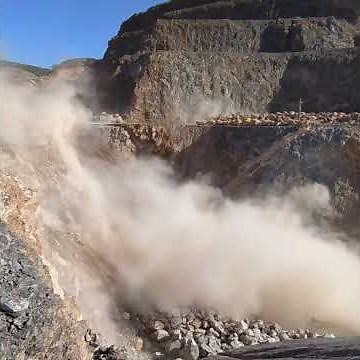 2500 KG ANFO Explosion!!!