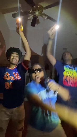 She really thought she was in the Whip My Hair music video on this video😭🤣‼️ WAIT TILL THE END😭 @kennedi