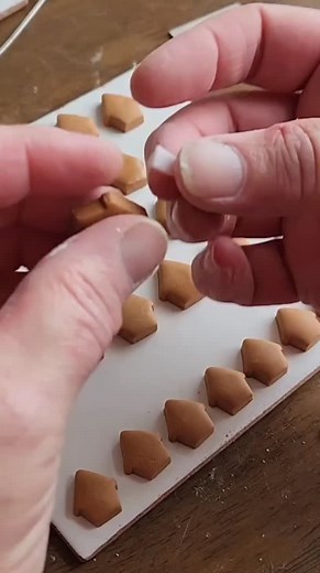 🎄 Gingerbread house stitch marker🎄 | Chapel view crafts