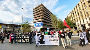 MORGES (VD): Ils réclament justice pour Nzoy, mort sur le quai en 2021