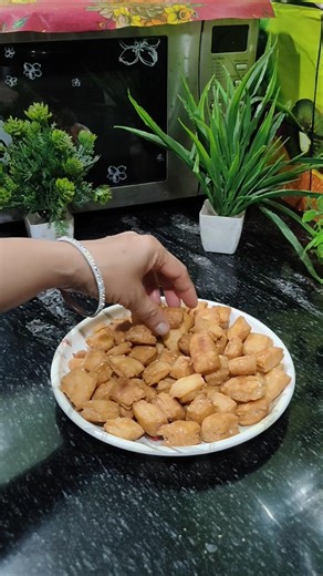 Crispy Shakarpara Recipe | Homemade Shakar Pare Ki Recipe |Perfect Tea Time Snacks Recipe,ShakarPare