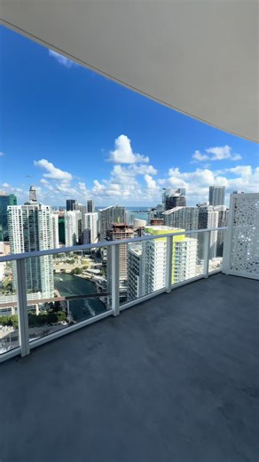 ✨ 2 Bed   Den in Brickell? This one is CRAZY 🔥 Huge layout • High ceilings • Waterfront views • Modern luxury everywhere 😮‍💨 💰 Current Specials: • Up to 2 Months Free on select floor plans • Reduced app/admin fees depending on unit • Ask me for effective pricing based on your lease term 🏡 Move-In Costs: • First month   security deposit • Deposit ranges $500 → one month (based on credit) • One-time application/admin fees • Parking: $150–$200/month • Amenity/trash/latch: ~$115/month 📑 Rental