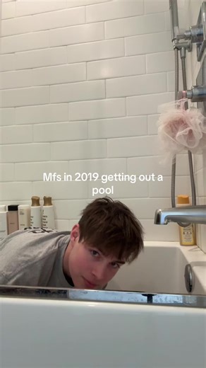 Jackson (@yacksondean)’s video of getting out of pool