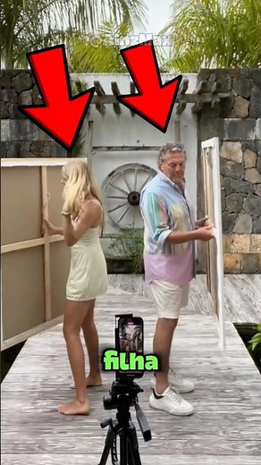 🎭😱 Pai e Filha, 1 Retrato. Dois Estilos de Arte Únicos