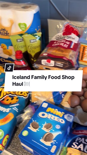 Teas this week 🍽️ - Sausage & Mash - Cottage Pie -Chilli (kids will probably have cheesy pasta or pizza) -Jacket Potato’s with beans / cheese -Fish & Chips (kids have fish fingers which we have in the freezer) -Breakfast for tea #foodshopping #foodshopwithme #mealideas #easyfamilymeals #icelandhaul