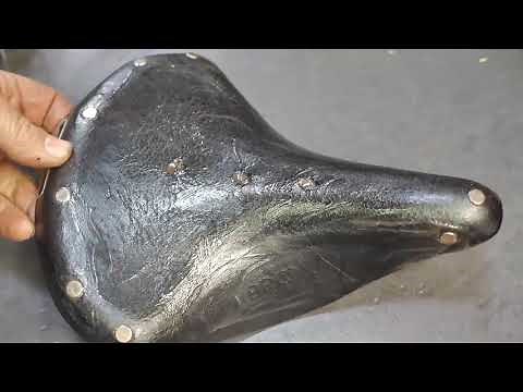 Fixing an old and dried out Brooks B66S leather saddle