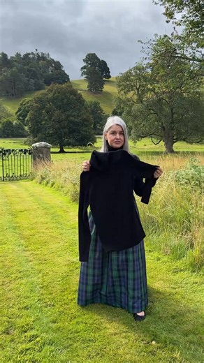 The Holiday Style Edit. 🎄 Our VP of Creative, Tammy, shares her must-haves from our new collection. Shop her picks: https://cur.lt/bjfrtmzln | TALBOTS