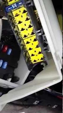 PEUGEOT CITROEN C4 C5 307 407 PROBLEMS SIEMENS BSI ECU CHECK FOR WATER INGRESS OXIDATION PART 4