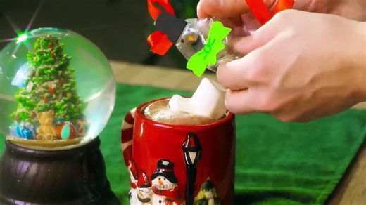 LAST-MINUTE CHRISTMAS DECOR -- Amazing Room Makeover For Christmas_2