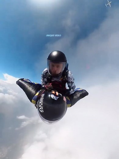 The Dangers of Skydiving Explained