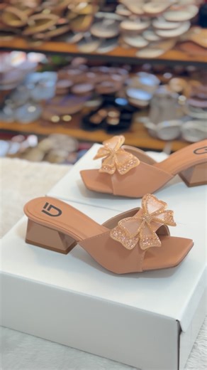 Única Desconto on Instagram: "✨ Agora no saltinho bloco… 🌟 33 ao 38"