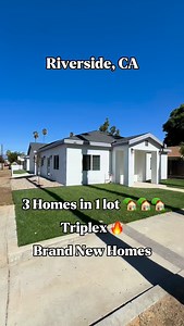 Three Homes in 1 lot! 🏡🏡🏡 TRIPLEX 🔥 ✨ Newly built compound featuring: • 3 units on one lot — ideal for investment or multi-gen living • Main home: 4 bed / 2 bath / 2-car garage • Second unit: 3 bed / 2 bath • Junior ADU: 1 bed / 1 bath • Modern finishes, open layout, paid solar, and landscaped yard 💡 Live in one and rent the rest — or lease all three for amazing returns! 📲 Ashley Hernandez (323) 633-0408 | DRE 02208864 LA: Esther Rico 🏡 ¡Tres casas en un lote 🏡 🏡🏡TRIPLEX!🔥 ✨ Nuevo con